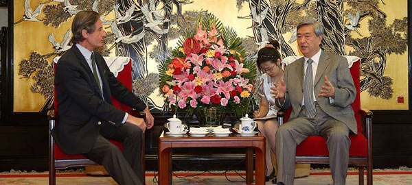 李從軍會見聯(lián)合國副秘書長彼德&middot;朗斯基&middot;蒂芬索